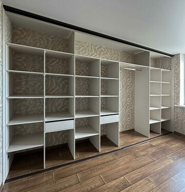 Четырехдверный шкаф-купе Внутреннее наполнение, вид 1