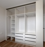 Шкаф-купе + распашной шкаф Часть внутреннего наполнения шкафа-купе